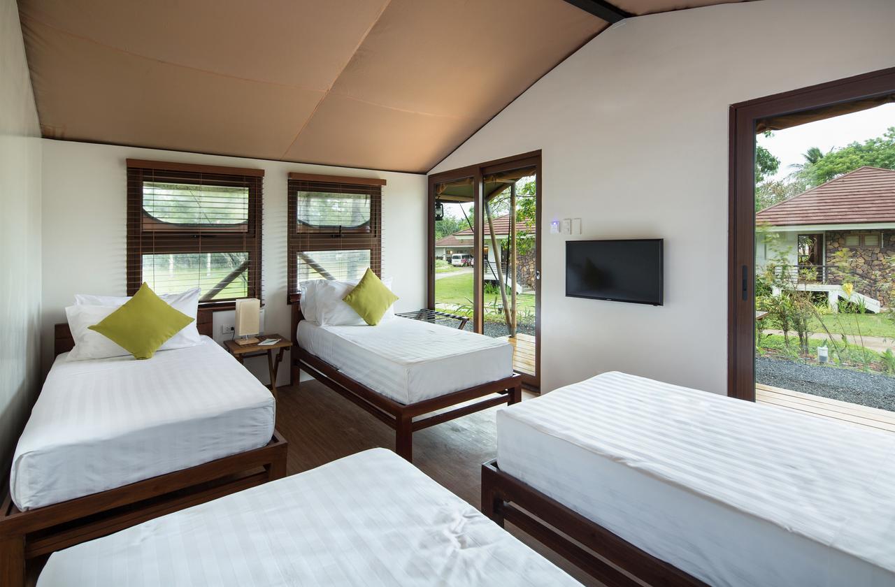 Solina Beach & Nature Resort Carles Zewnętrze zdjęcie